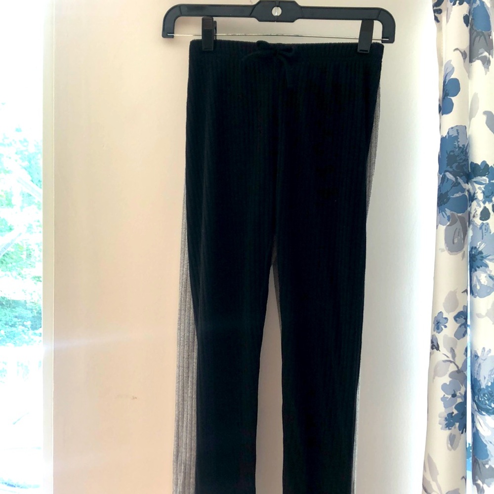 SHEIN like new never worn tights two pairs